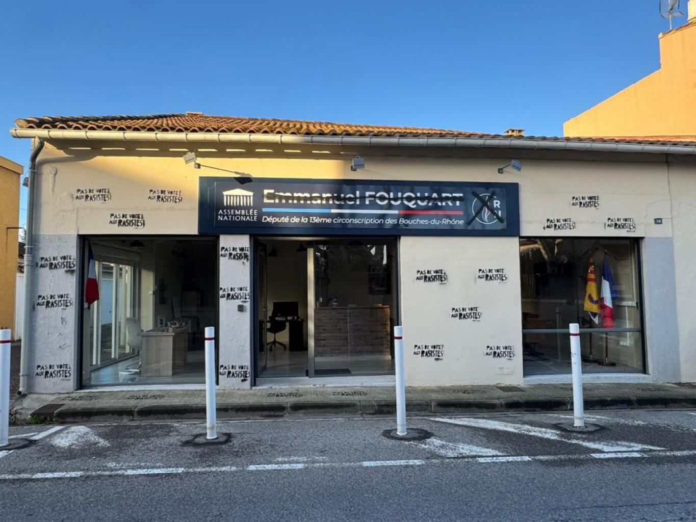 [INFO FRONTIERES] Vandalisme : à Martigues (13), la permanence parlementaire du député Rassemblement national Emmanuel Fouquart à nouveau dégradée